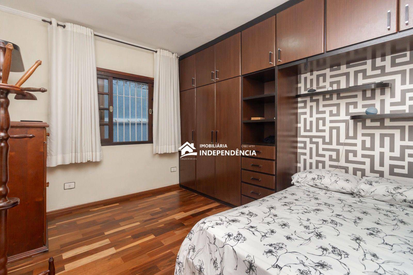 Casa à venda com 3 quartos, 316m² - Foto 33