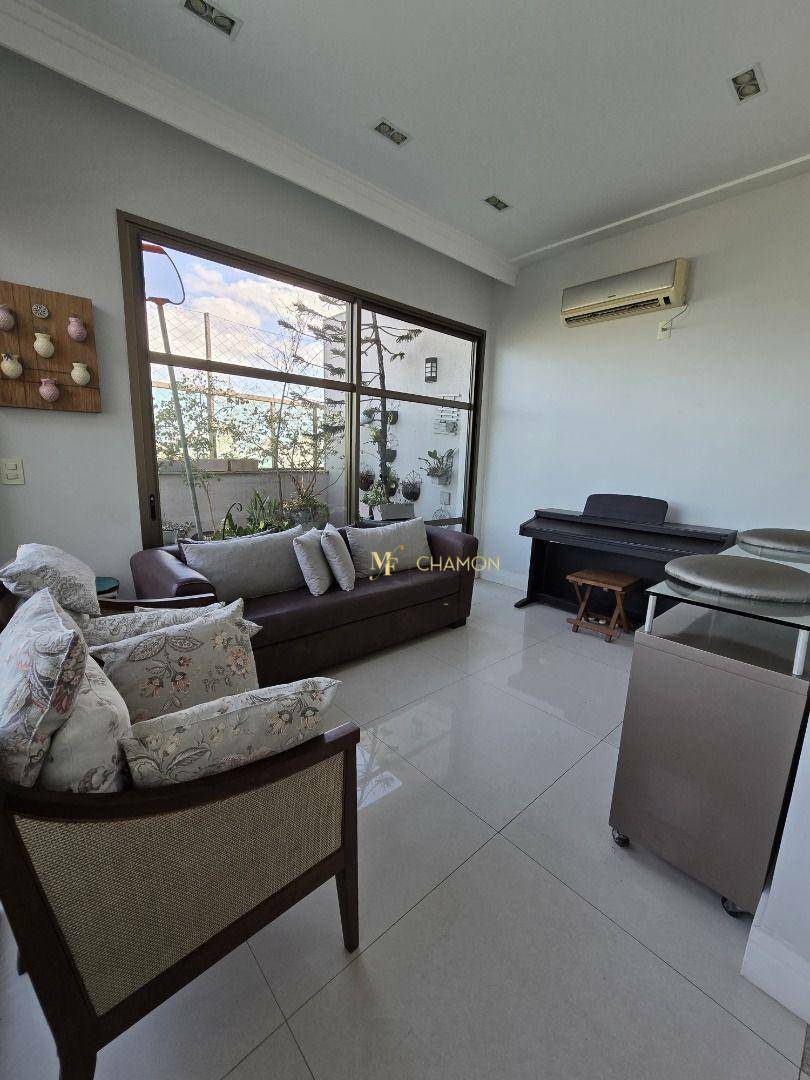 Cobertura à venda com 3 quartos, 214M2 - Foto 8