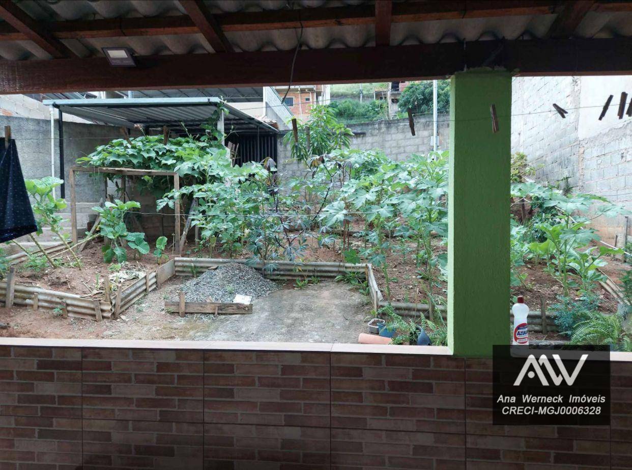 Casa à venda com 2 quartos, 72m² - Foto 4