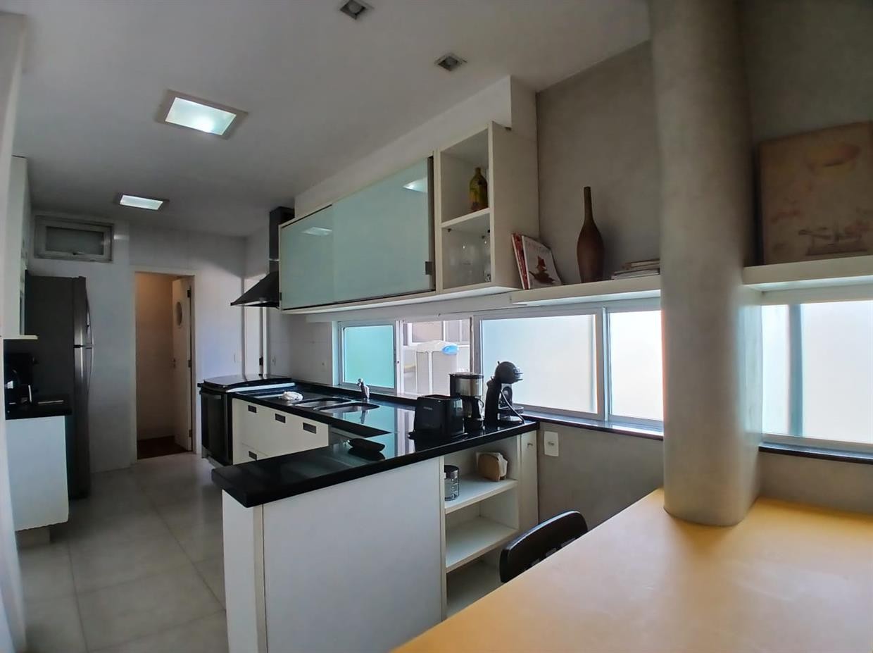Apartamento à venda com 4 quartos, 194m² - Foto 36