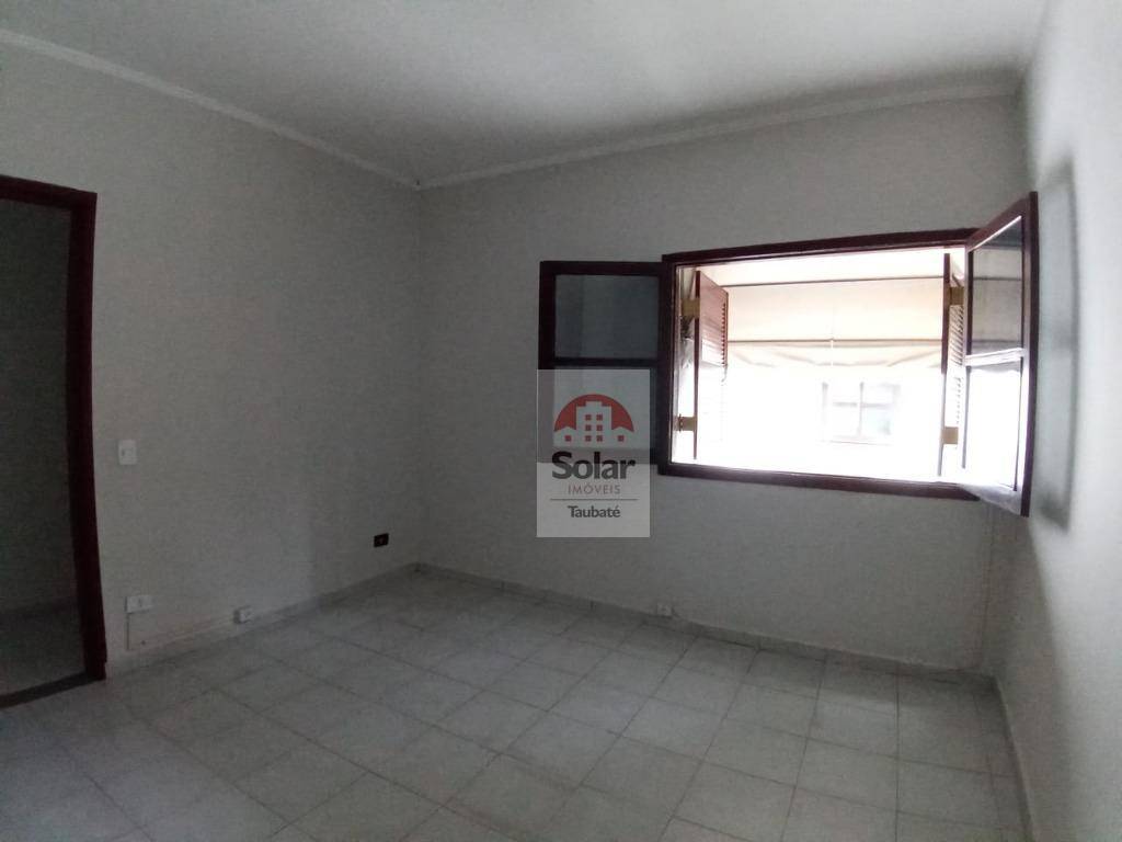 Casa para alugar com 4 quartos, 221m² - Foto 36