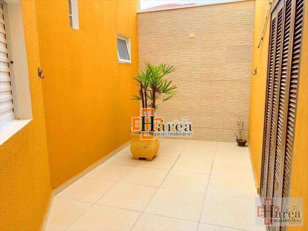 Casa para alugar com 3 quartos, 300m² - Foto 69