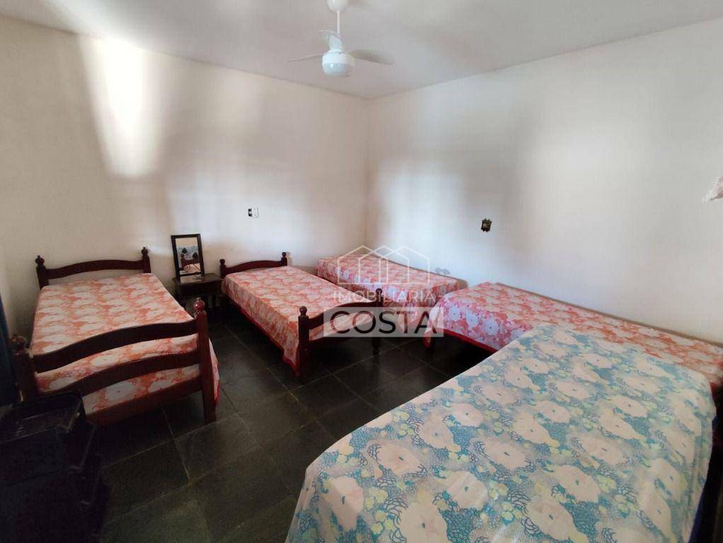 Chácara à venda com 2 quartos, 199m² - Foto 12