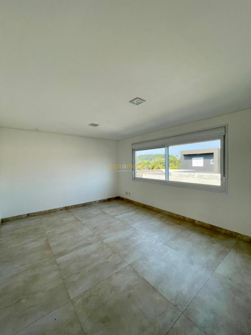 Casa de Condomínio à venda com 4 quartos, 500m² - Foto 18