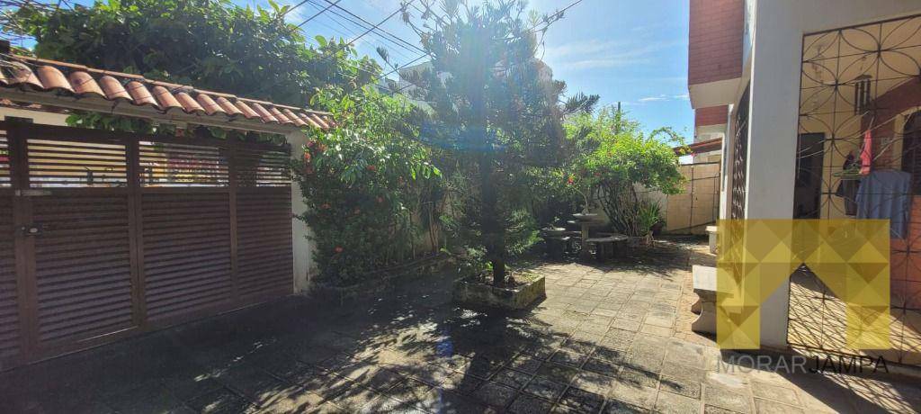 Casa à venda com 4 quartos, 250m² - Foto 5
