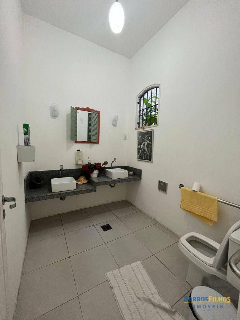 Casa à venda com 4 quartos, 450m² - Foto 7