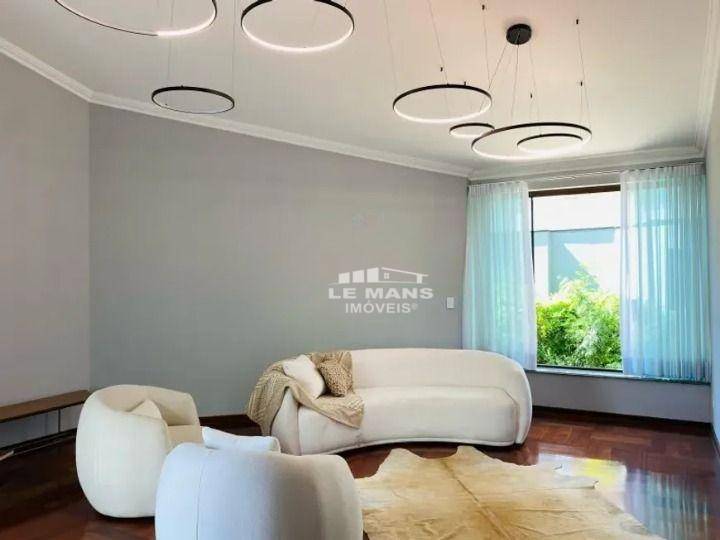 Casa à venda e aluguel com 5 quartos, 358m² - Foto 3