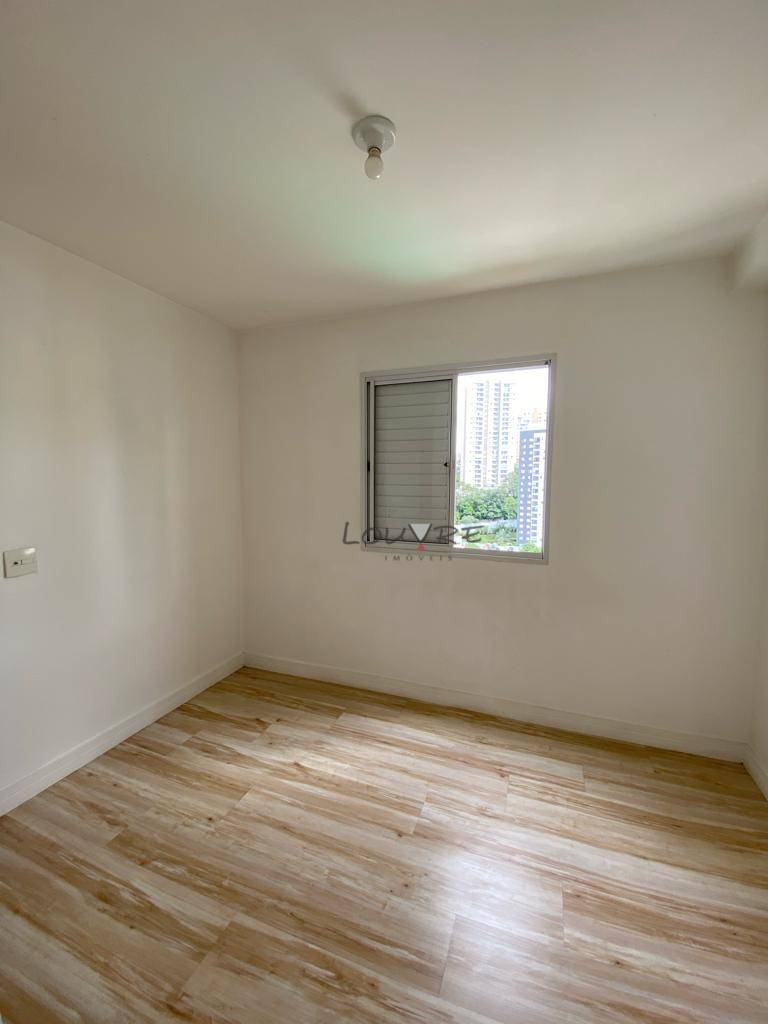 Apartamento para alugar com 2 quartos, 68m² - Foto 13