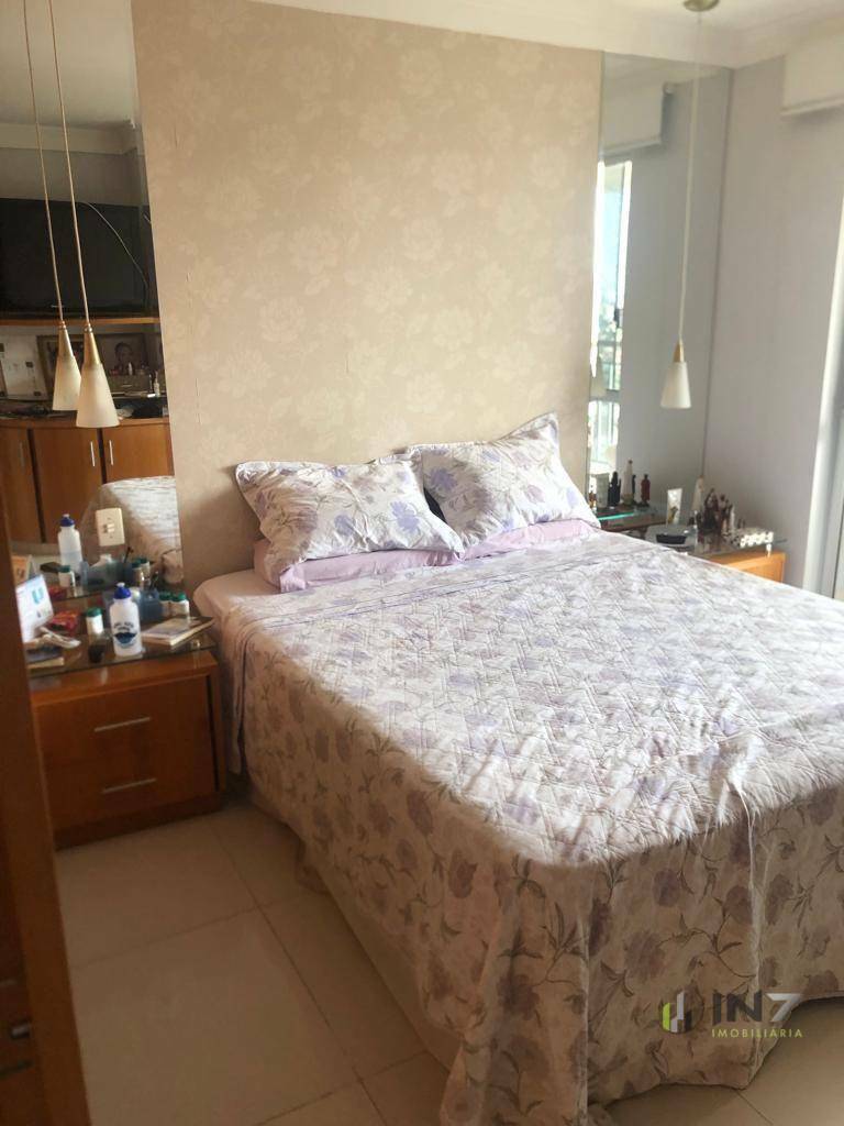 Cobertura à venda com 5 quartos, 215m² - Foto 2