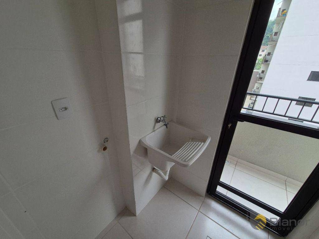 Apartamento para alugar com 2 quartos, 52m² - Foto 7