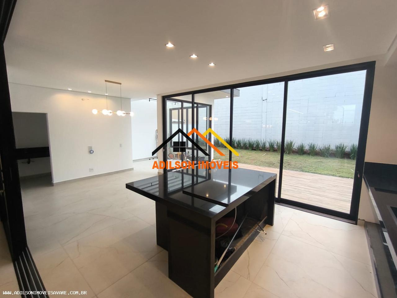 Casa à venda com 4 quartos, 286m² - Foto 5