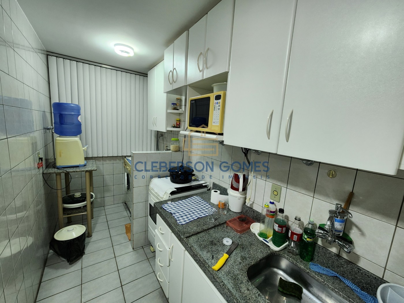 Apartamento à venda com 2 quartos, 75m² - Foto 4