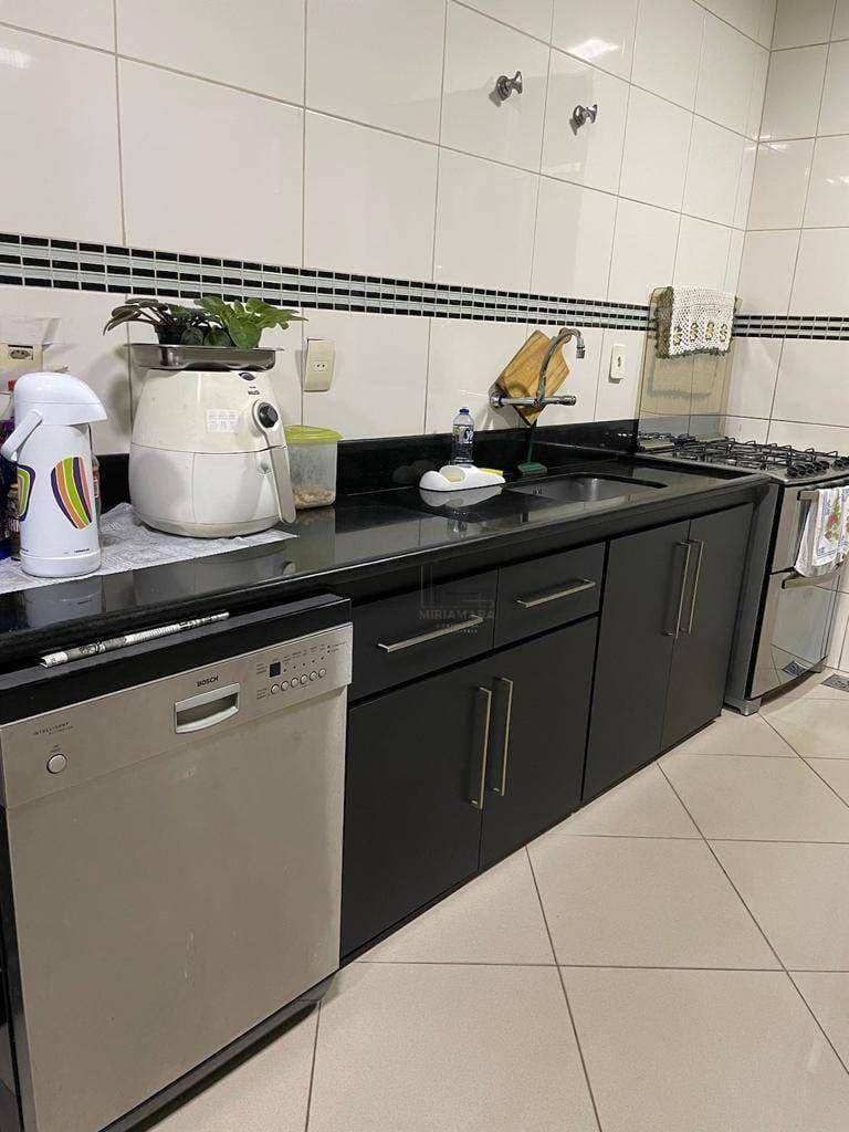 Casa à venda com 6 quartos, 602m² - Foto 7