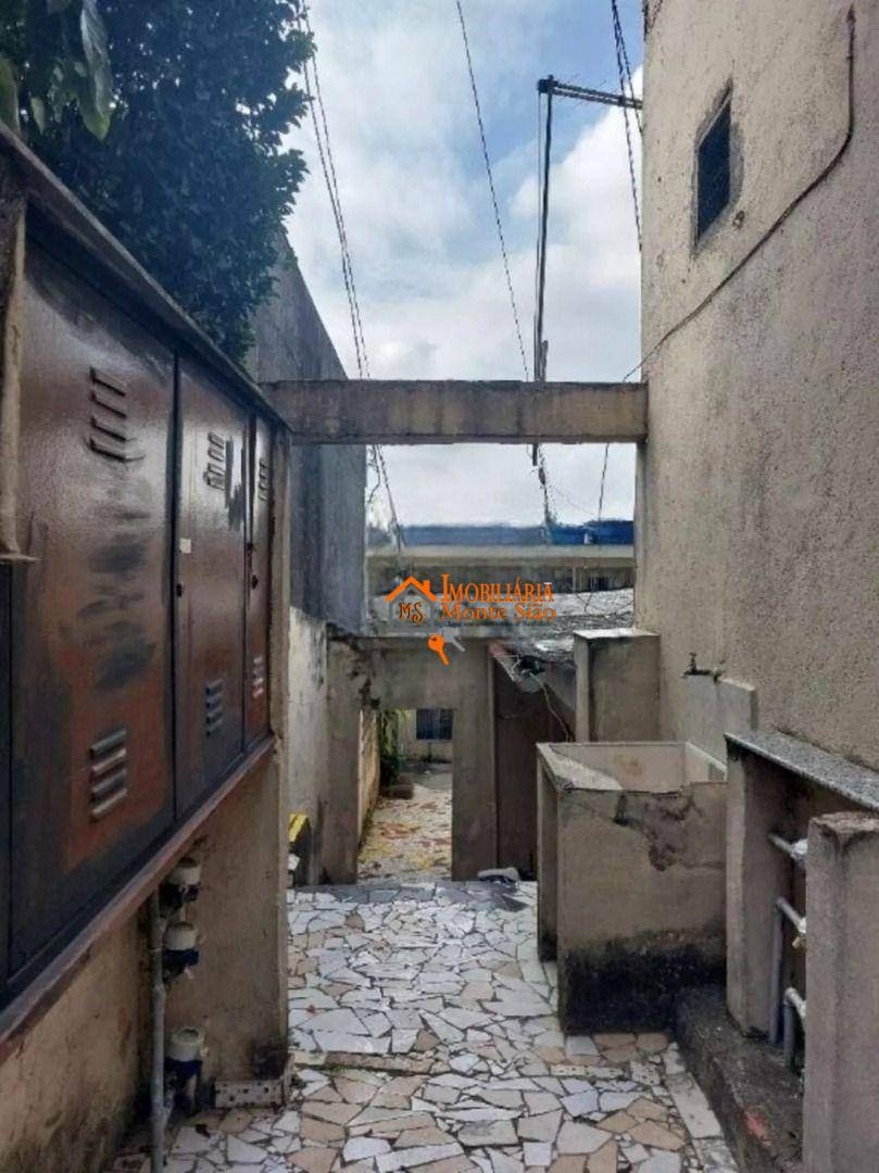 Casa à venda com 4 quartos, 480m² - Foto 2