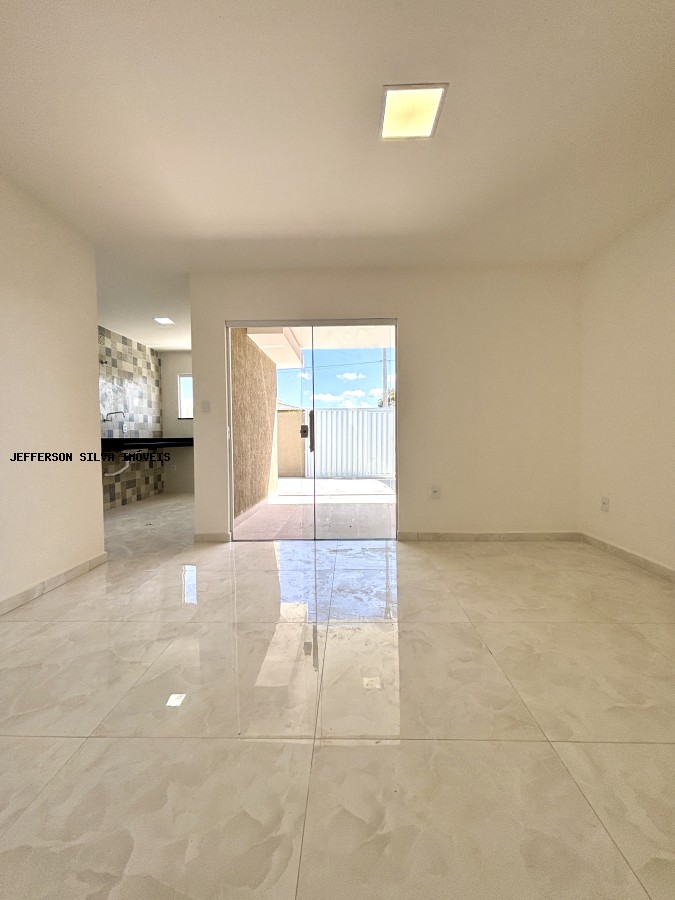 Casa à venda com 2 quartos, 6m² - Foto 8