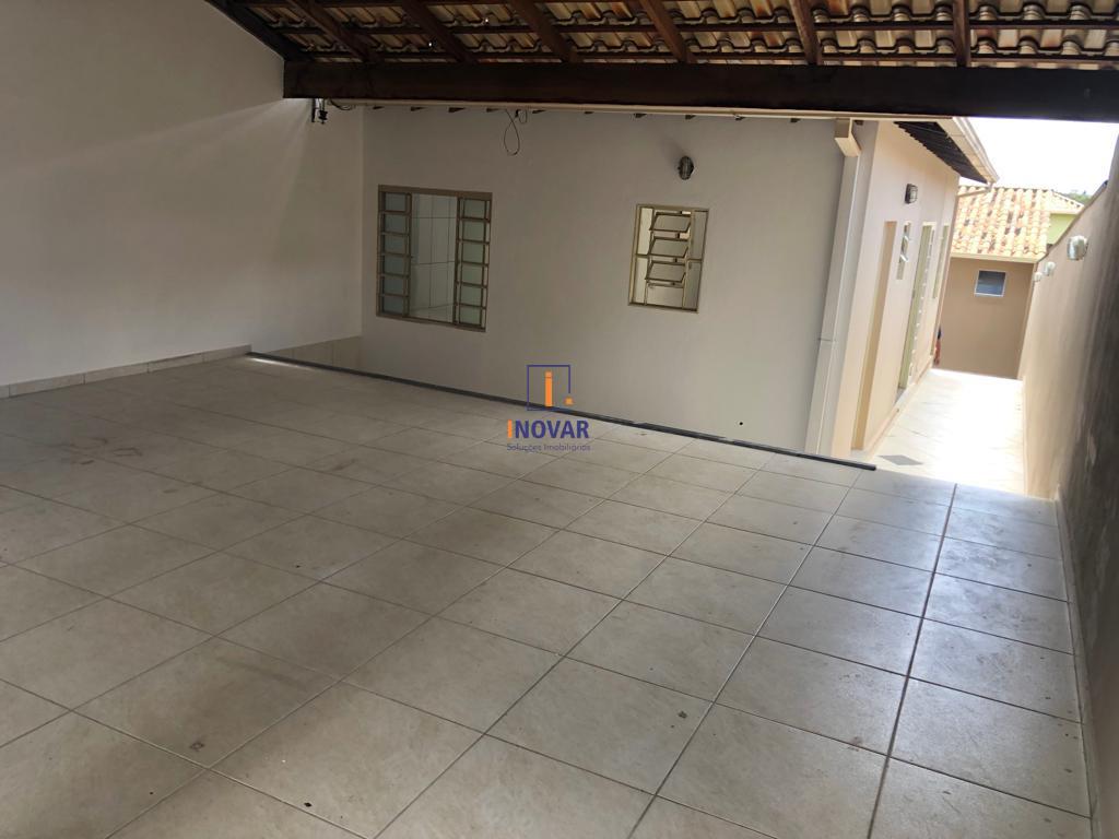 Casa à venda com 2 quartos, 180m² - Foto 4