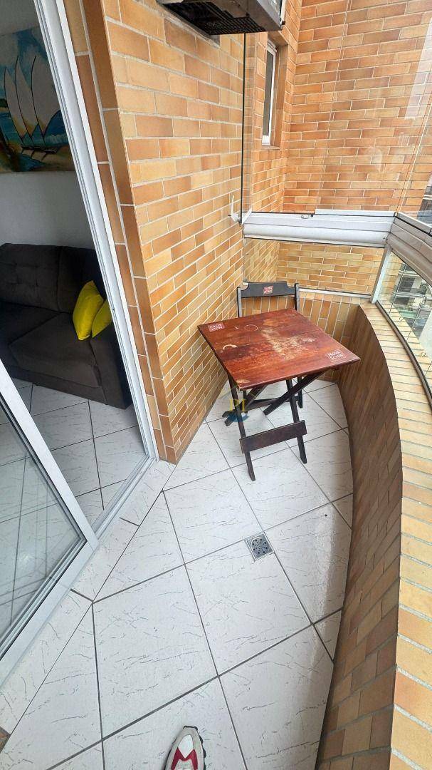 Apartamento para alugar com 1 quarto, 50m² - Foto 4