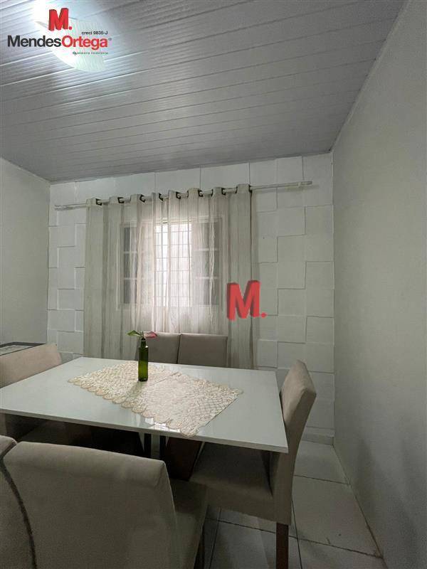 Casa à venda com 2 quartos, 80m² - Foto 13