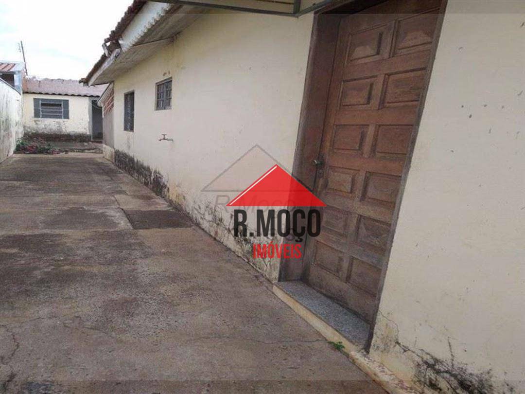 Casa à venda com 2 quartos, 83m² - Foto 8