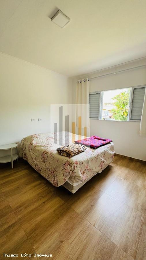 Casa à venda com 3 quartos, 250m² - Foto 26