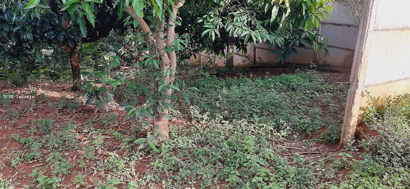 Chácara à venda com 2 quartos, 222m² - Foto 13