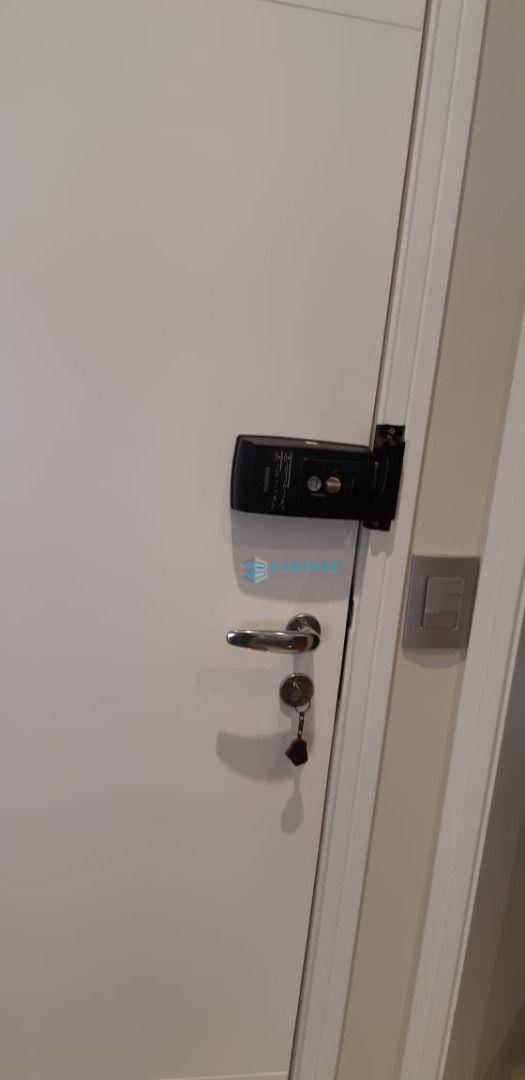 Cobertura à venda e aluguel com 3 quartos, 256m² - Foto 14