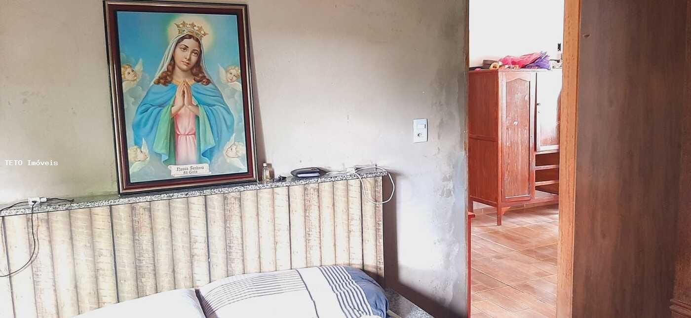 Chácara à venda com 2 quartos, 222m² - Foto 4
