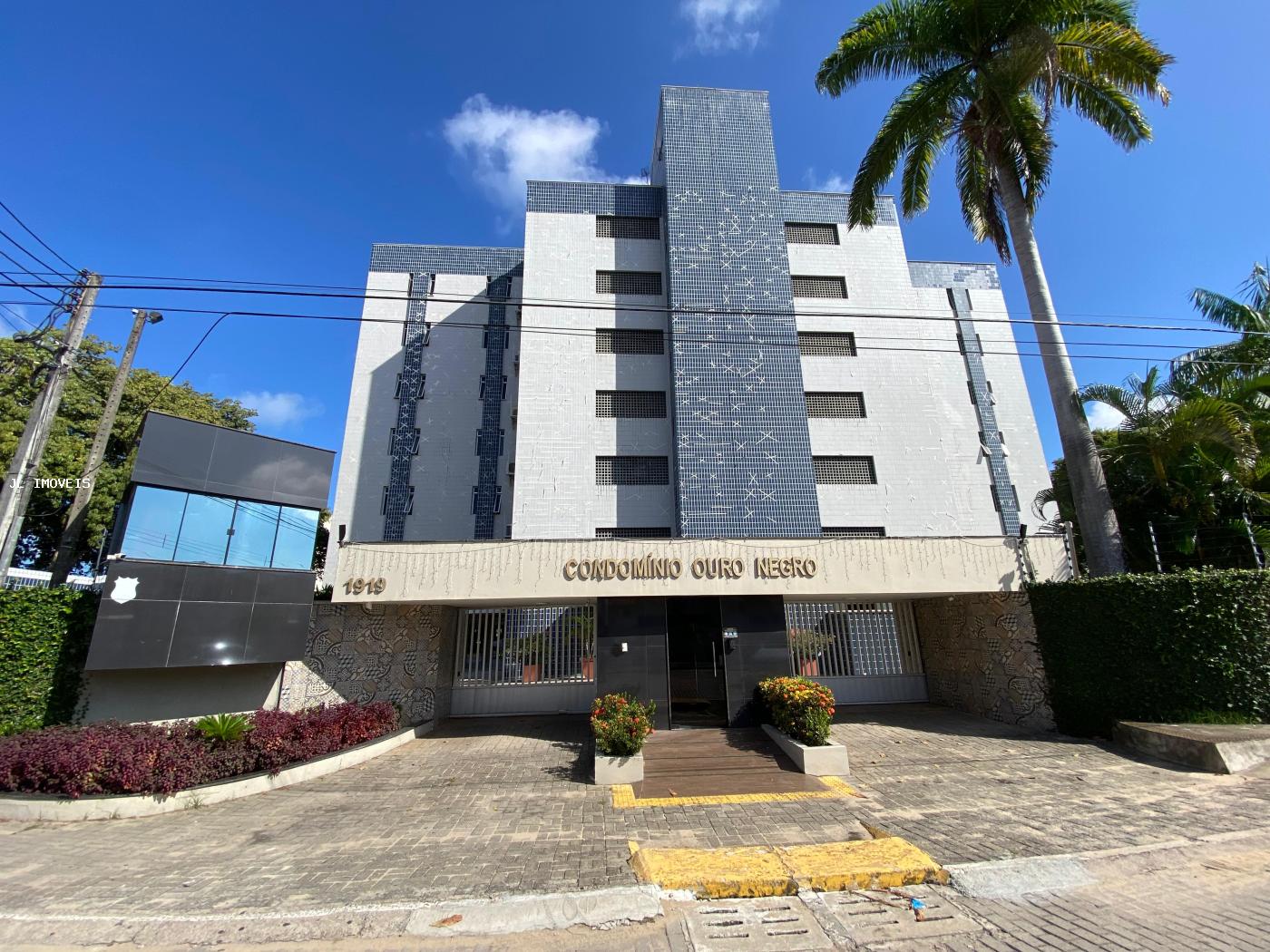 Apartamento à venda com 3 quartos, 187m² - Foto 1