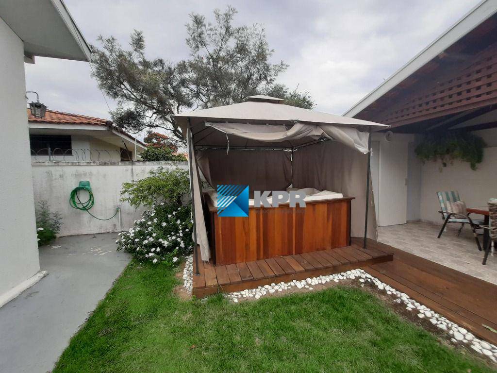 Casa à venda com 3 quartos, 224m² - Foto 5