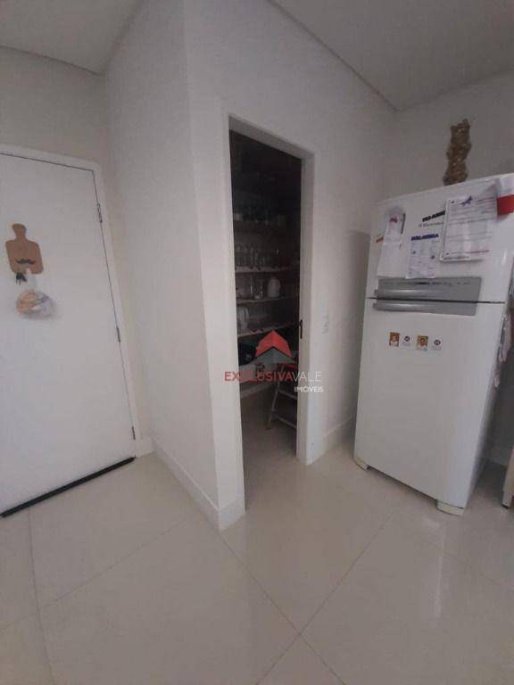 Casa de Condomínio à venda e aluguel com 3 quartos, 270m² - Foto 7