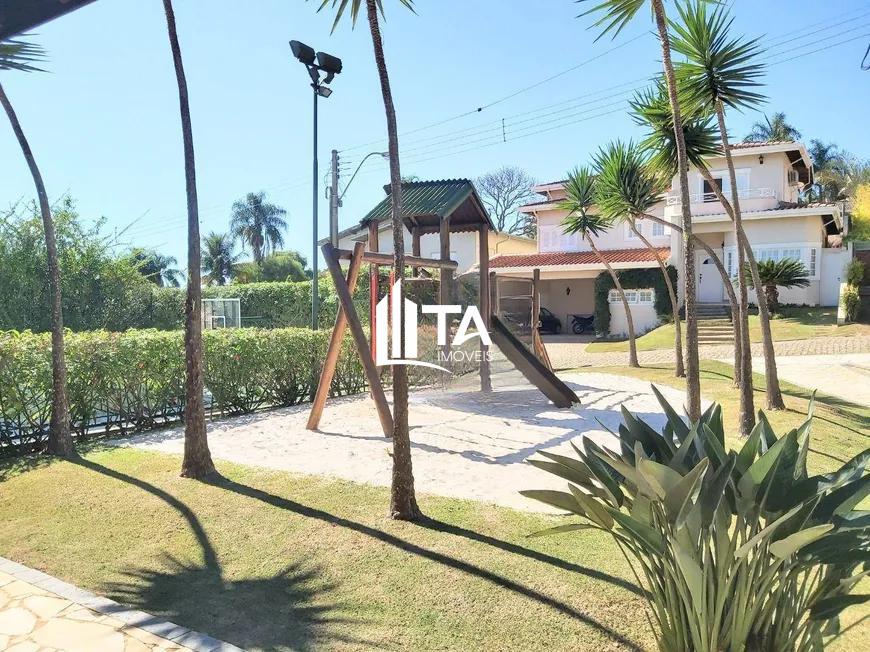 Casa de Condomínio à venda e aluguel com 3 quartos, 250m² - Foto 23
