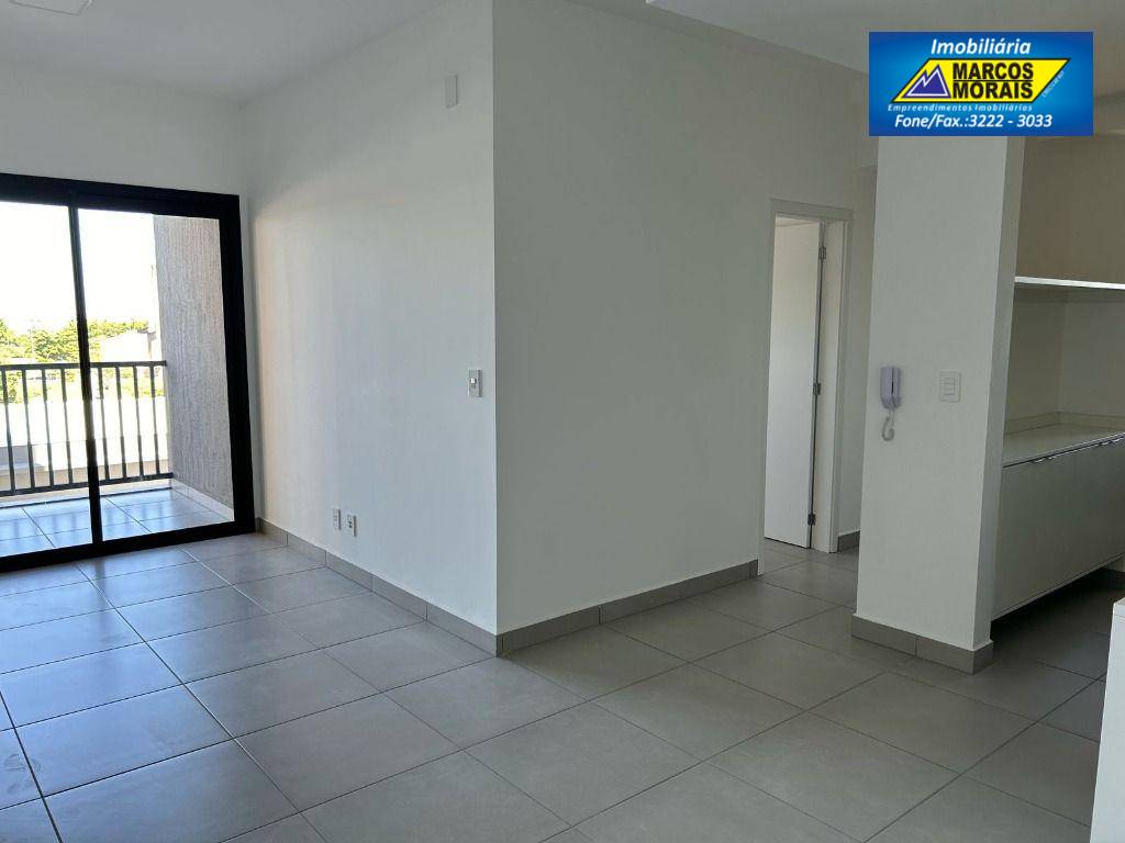 Apartamento à venda e aluguel com 2 quartos, 76m² - Foto 11