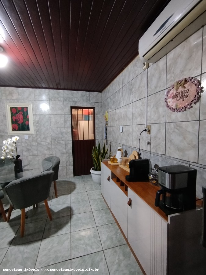 Casa à venda com 3 quartos, 77m² - Foto 19