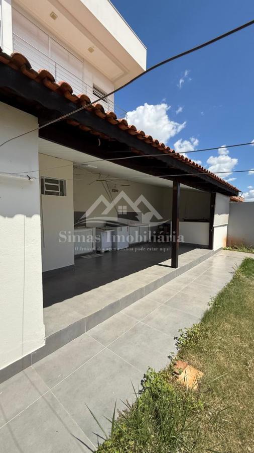 Casa à venda com 3 quartos, 360m² - Foto 14