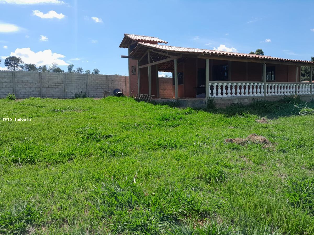Chácara à venda com 2 quartos, 1341m² - Foto 5