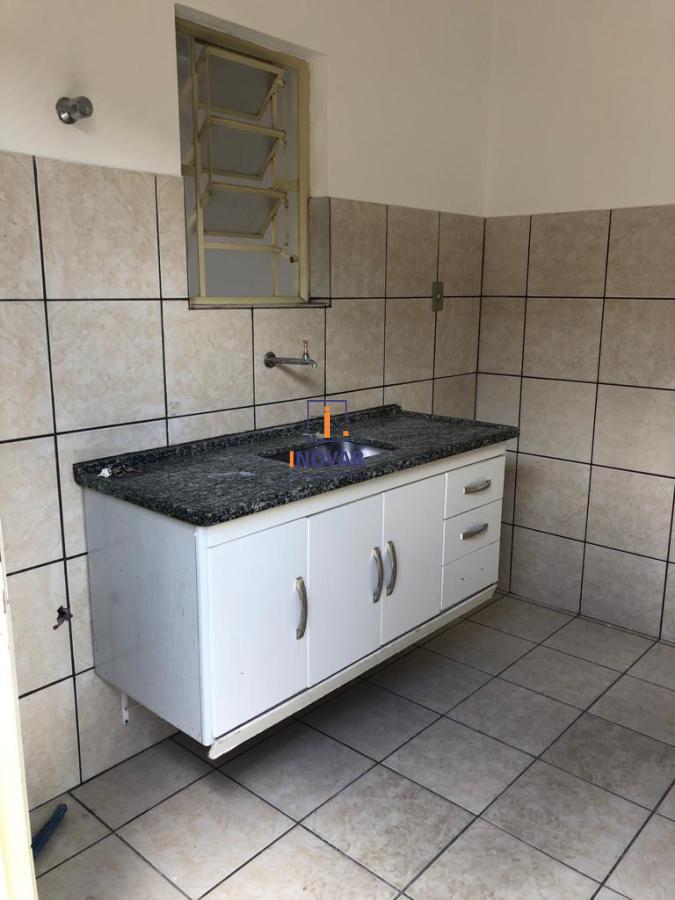 Casa à venda com 2 quartos, 180m² - Foto 14