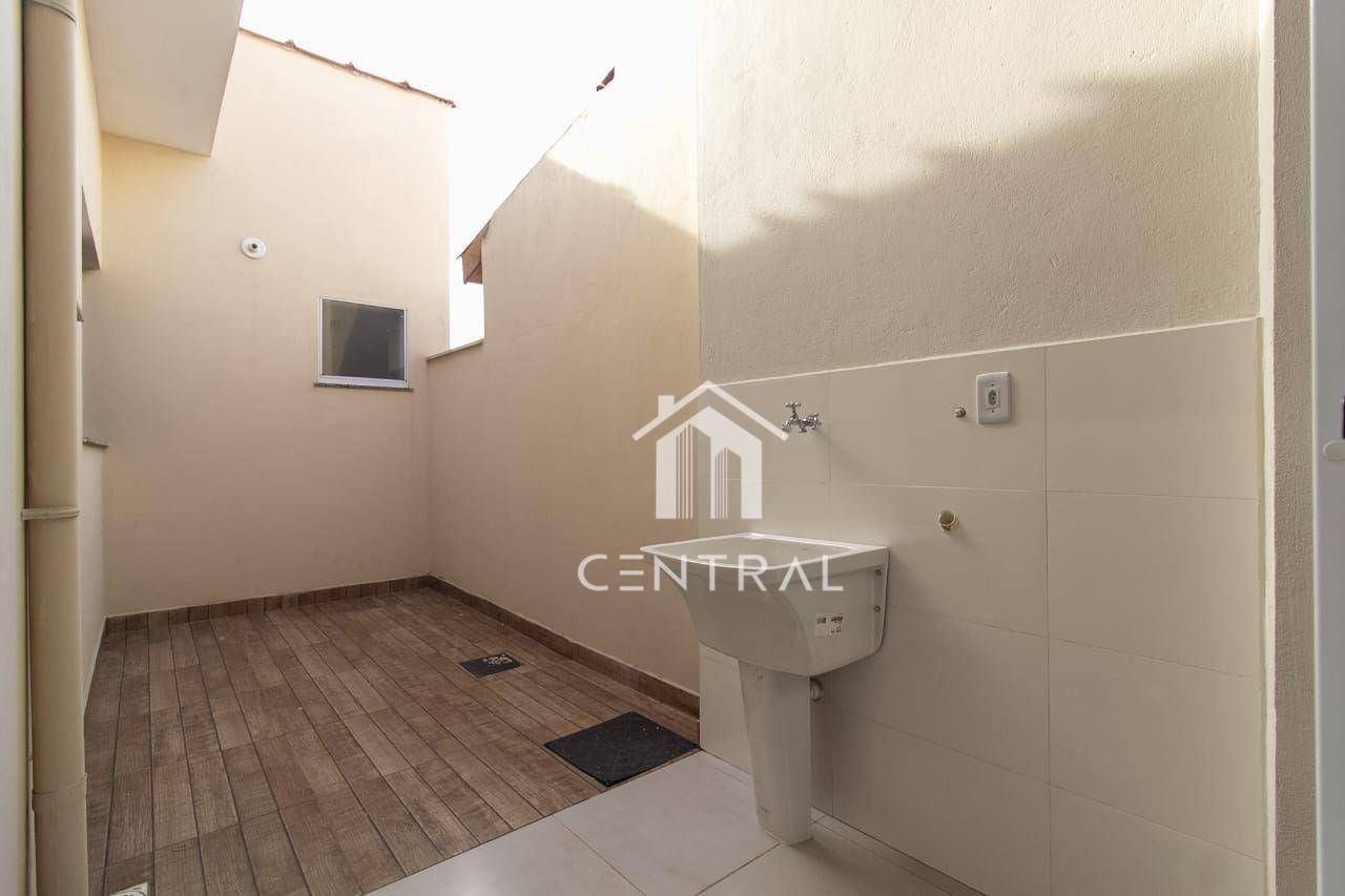Casa à venda com 2 quartos, 60m² - Foto 24