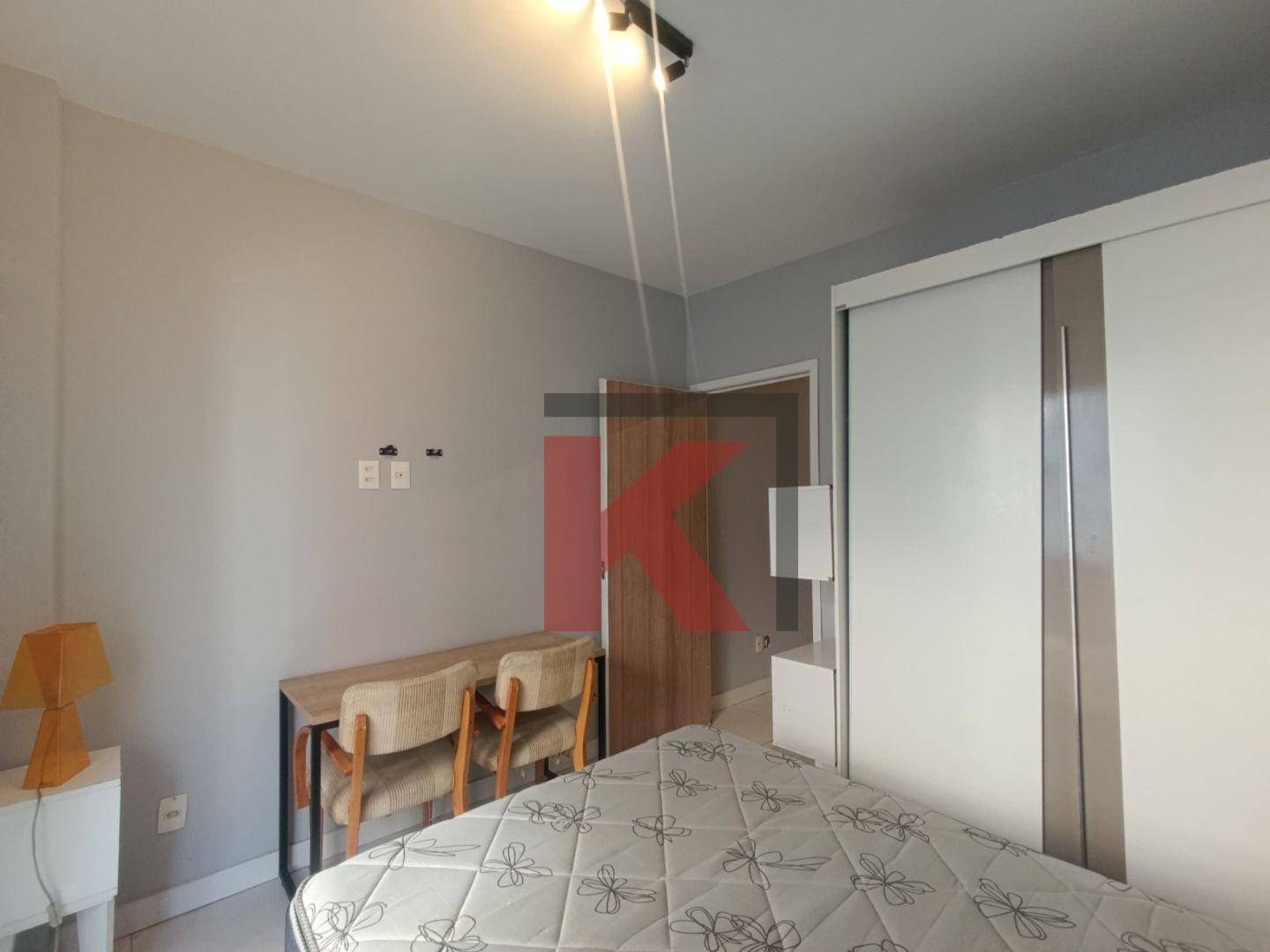 Apartamento para alugar com 1 quarto, 55m² - Foto 13