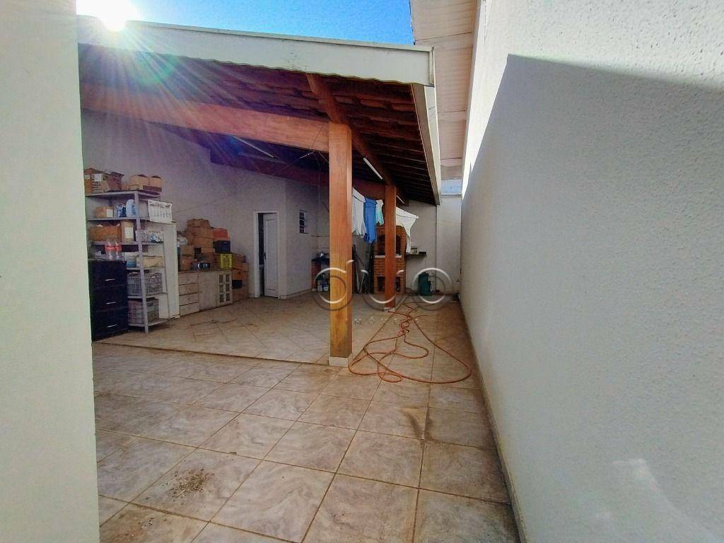 Casa à venda com 3 quartos, 189m² - Foto 15
