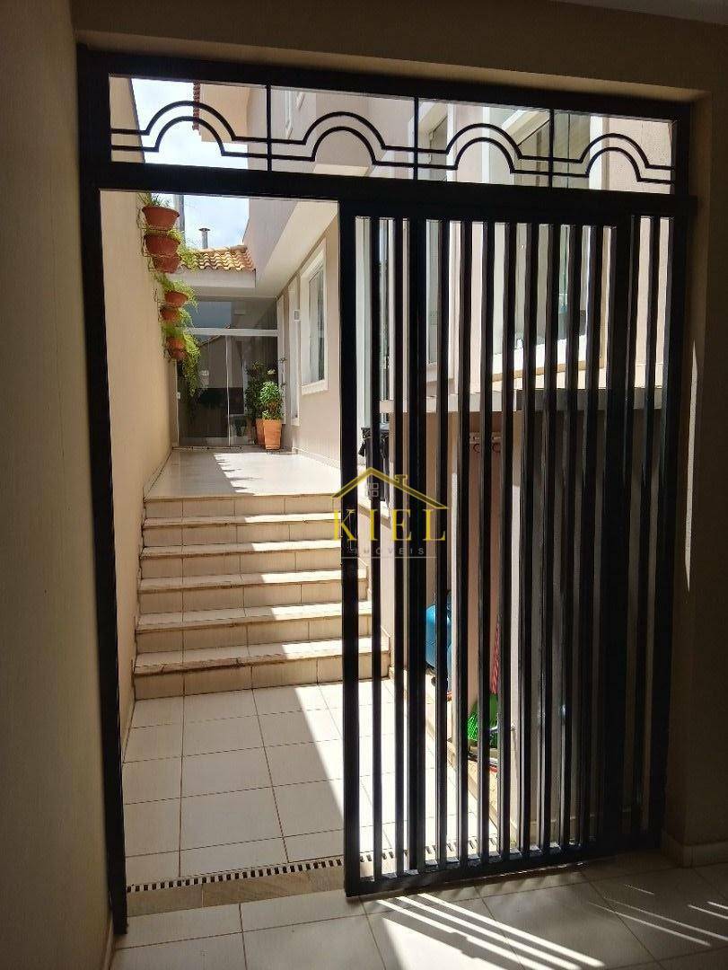 Casa para alugar com 4 quartos, 489m² - Foto 5