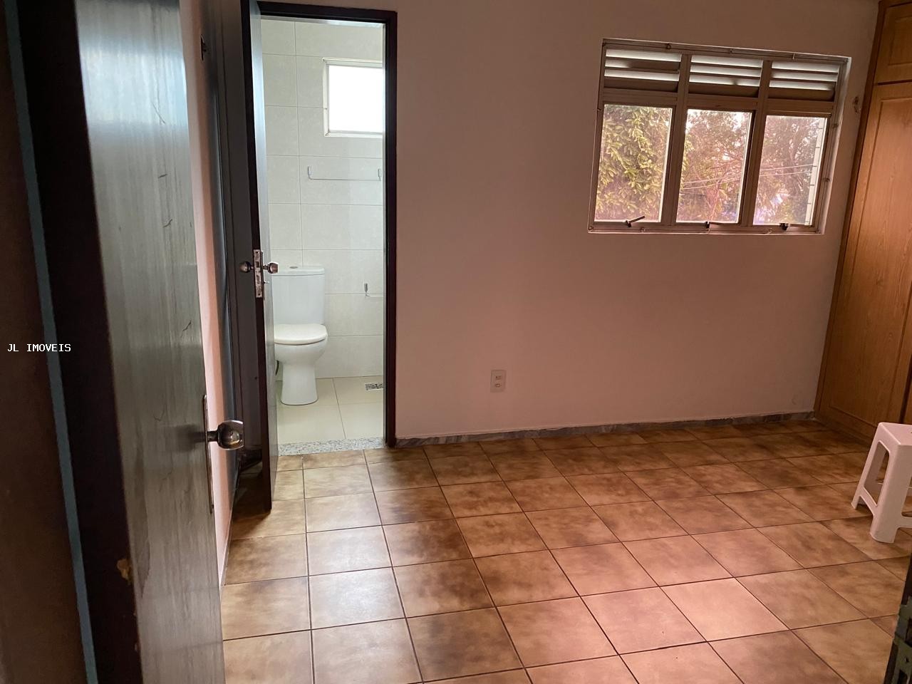 Apartamento à venda com 3 quartos, 107m² - Foto 13
