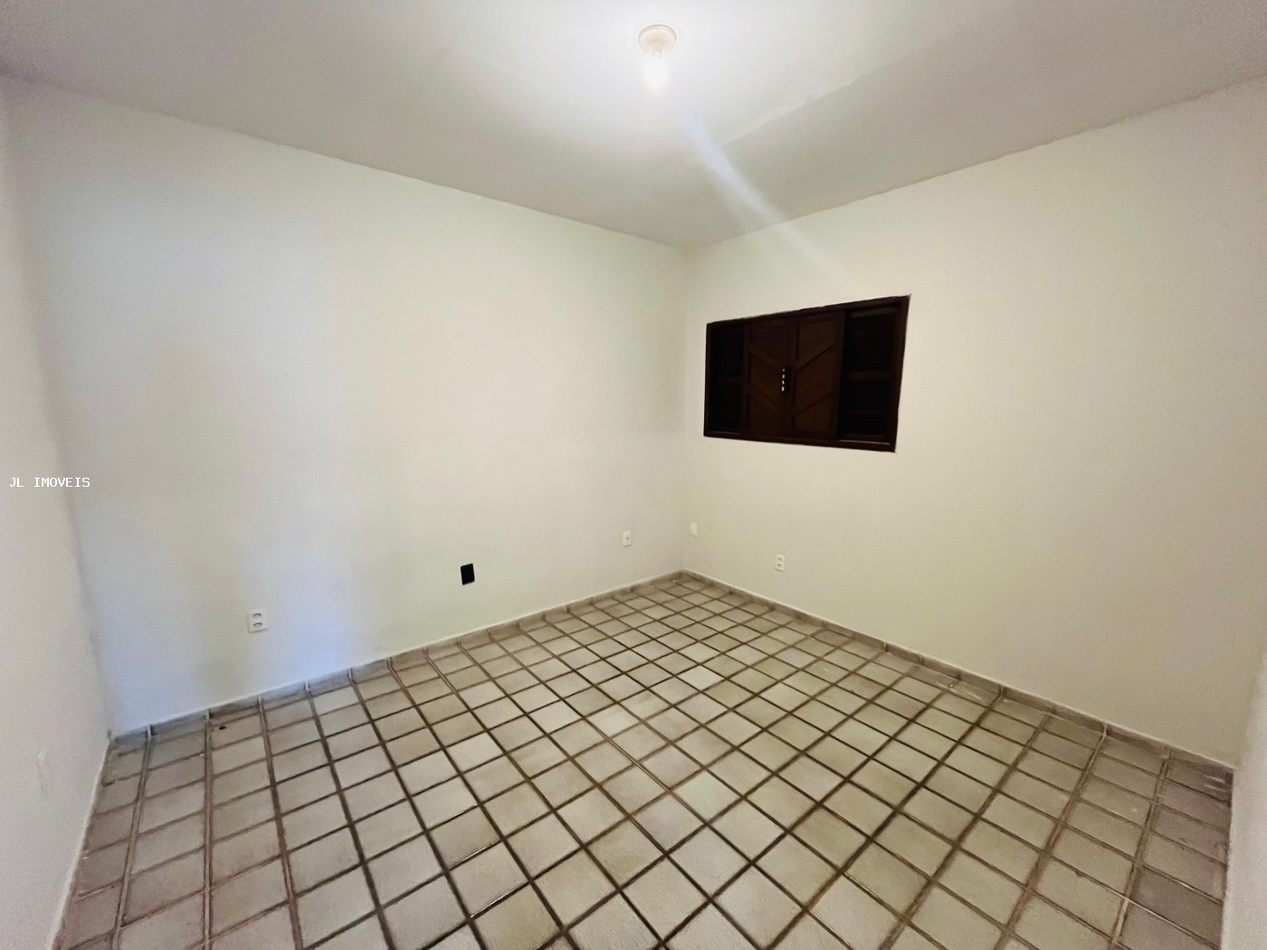 Casa à venda com 9 quartos, 180m² - Foto 10