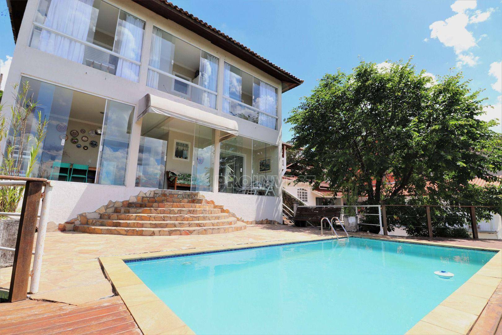 Casa de Condomínio à venda com 3 quartos, 263m² - Foto 1