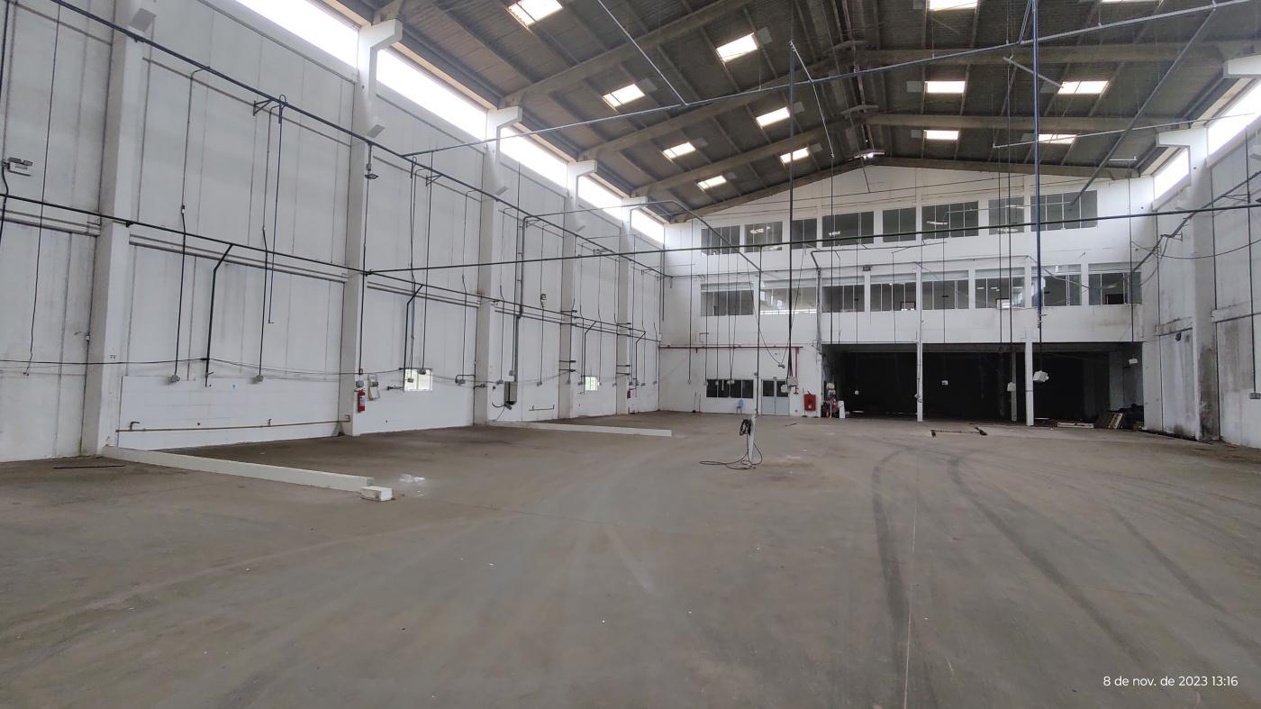 Depósito-Galpão-Armazém para alugar, 1650m² - Foto 5