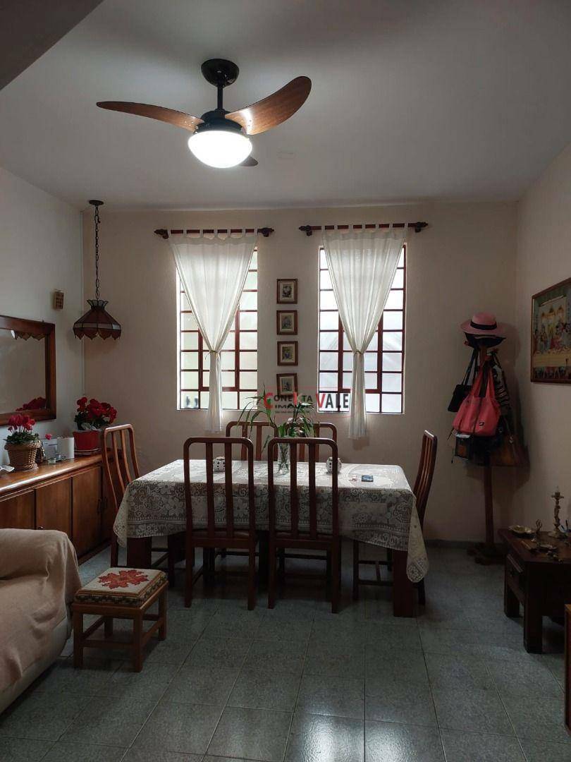 Casa à venda com 3 quartos, 170m² - Foto 18