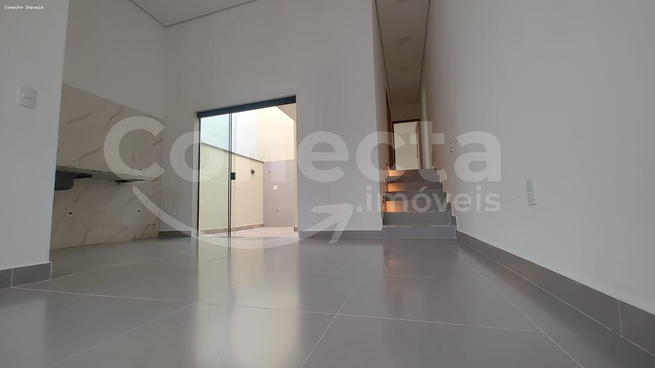 Casa à venda com 2 quartos, 70m² - Foto 16