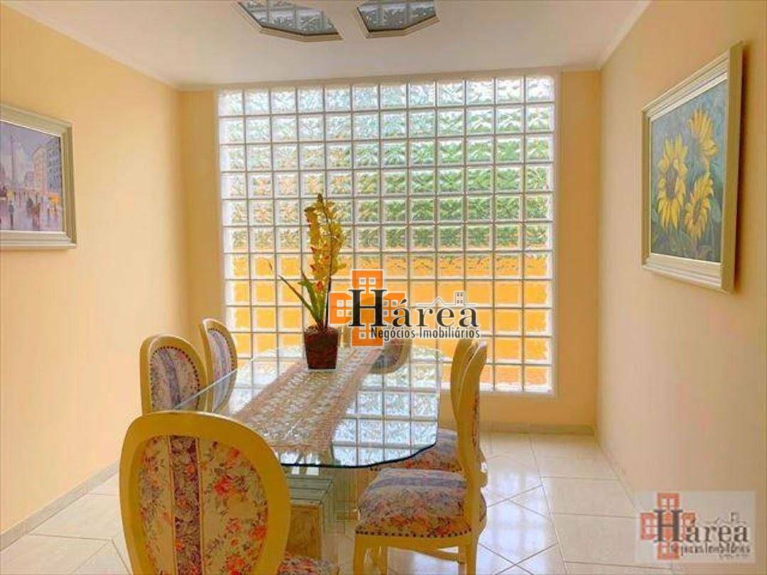 Casa para alugar com 3 quartos, 300m² - Foto 22