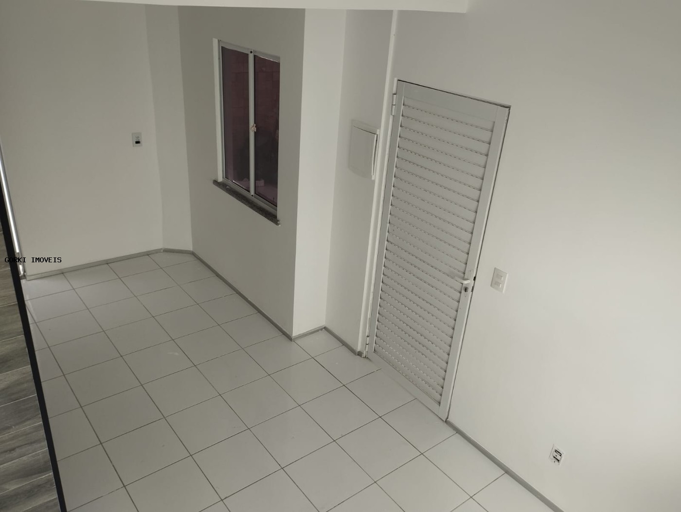 Casa à venda com 2 quartos, 60m² - Foto 25