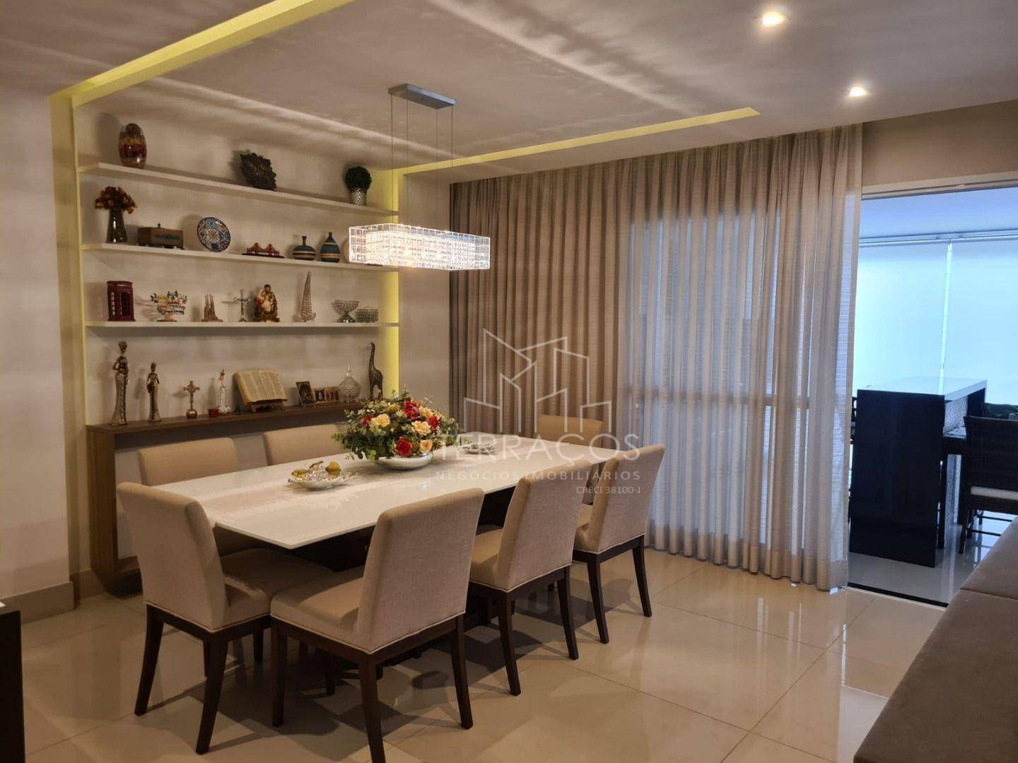 Apartamento à venda com 3 quartos, 163m² - Foto 1
