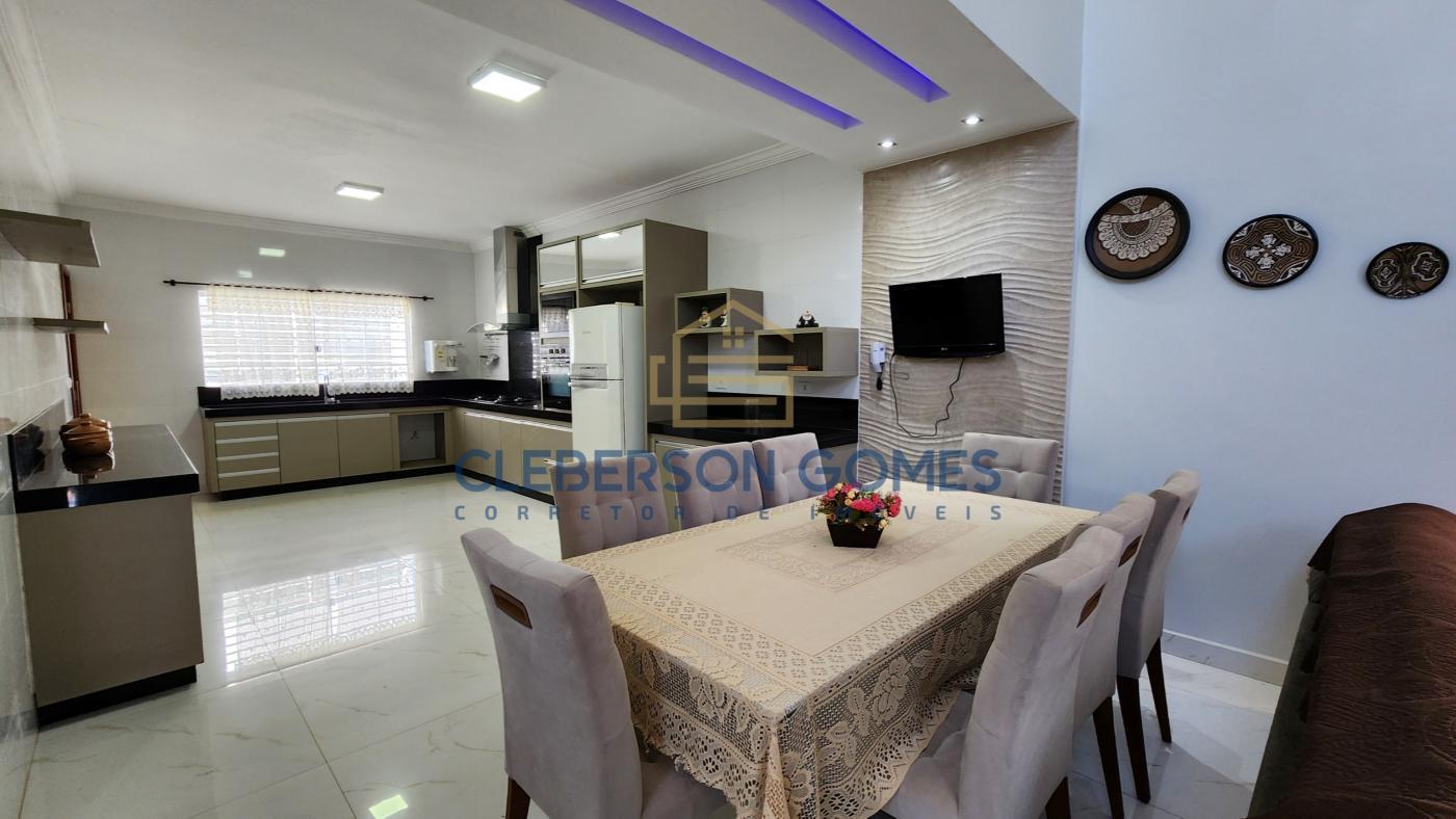 Casa à venda com 4 quartos, 1800m² - Foto 10